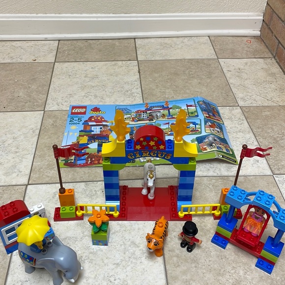 Lego Duplo Circus #10504 - Picture 2 of 8